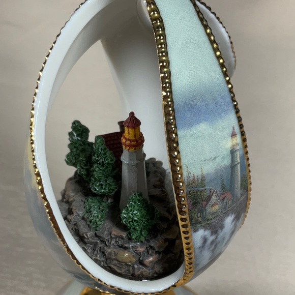 2005 Thomas Kinkaid Conquering the Storm Lights of Faith Musical Egg - Picture 7 of 10